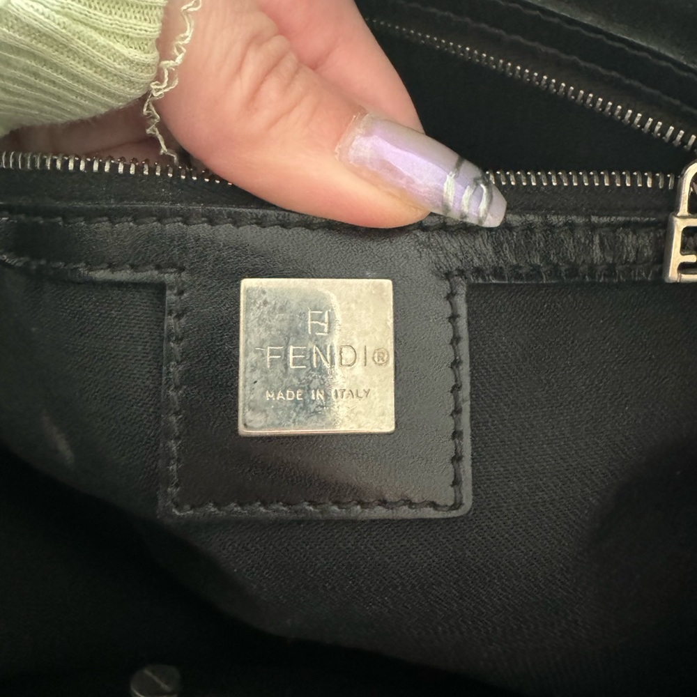 FENDI cutout handbag - Picture 5 of 5